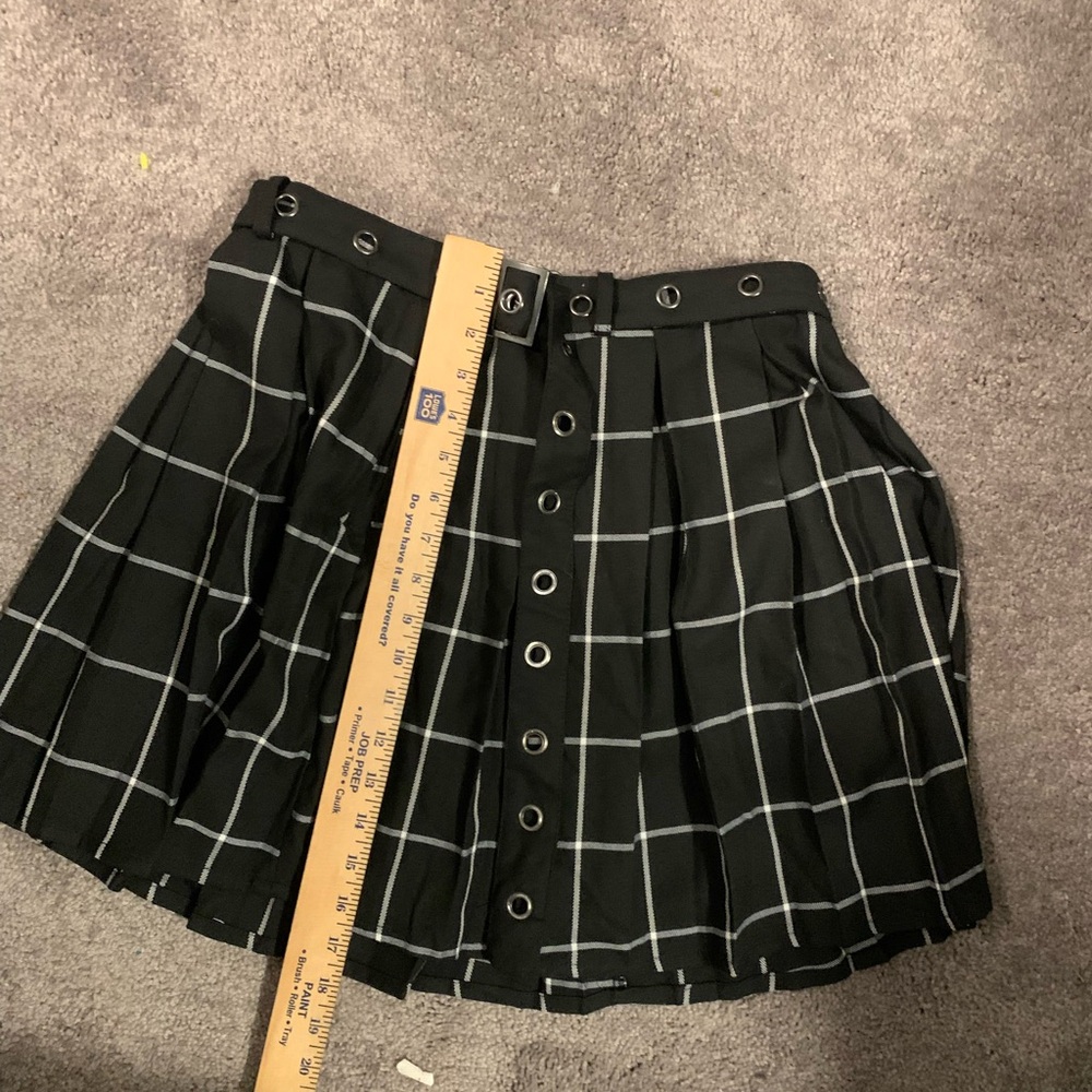 Y2K Hot Topic Plaid Pleated Mini Skirt Grommet Belt academia grunge collegiate - Picture 11 of 11